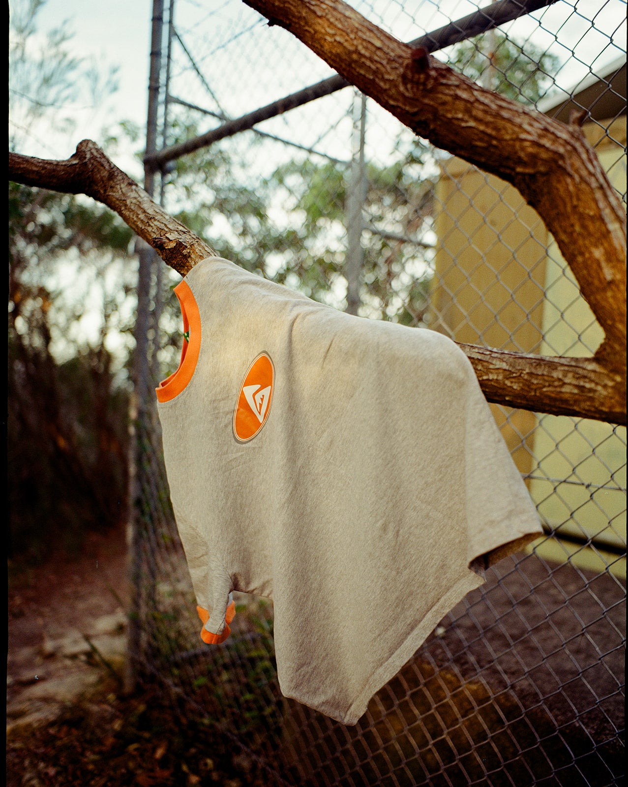 BURNT RINGER TEE